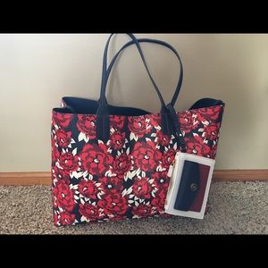 Tommy Hilfiger bag.     16 x 13.        $45.00